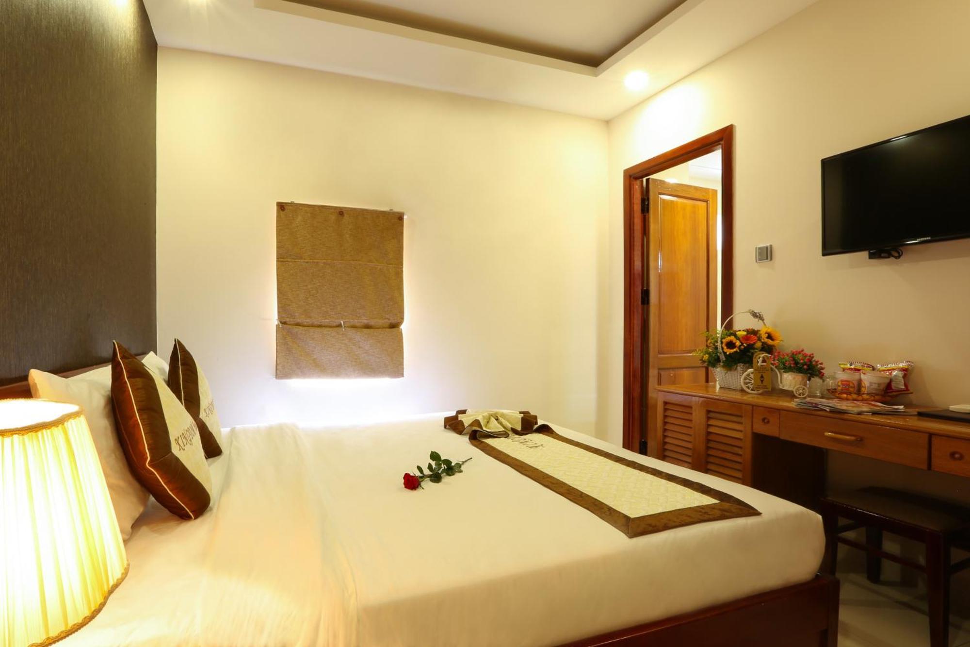 Kingdom Danang Hotel Esterno foto